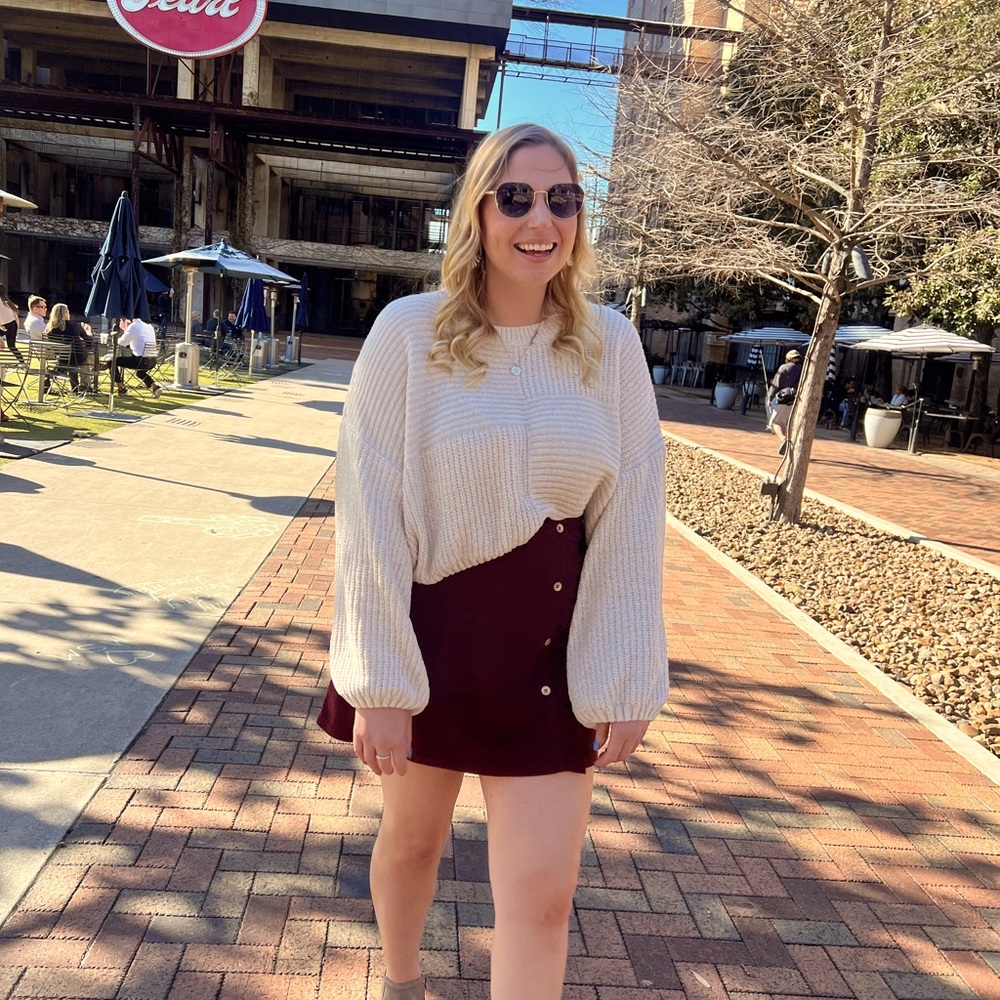 Meet your Posher, Angela